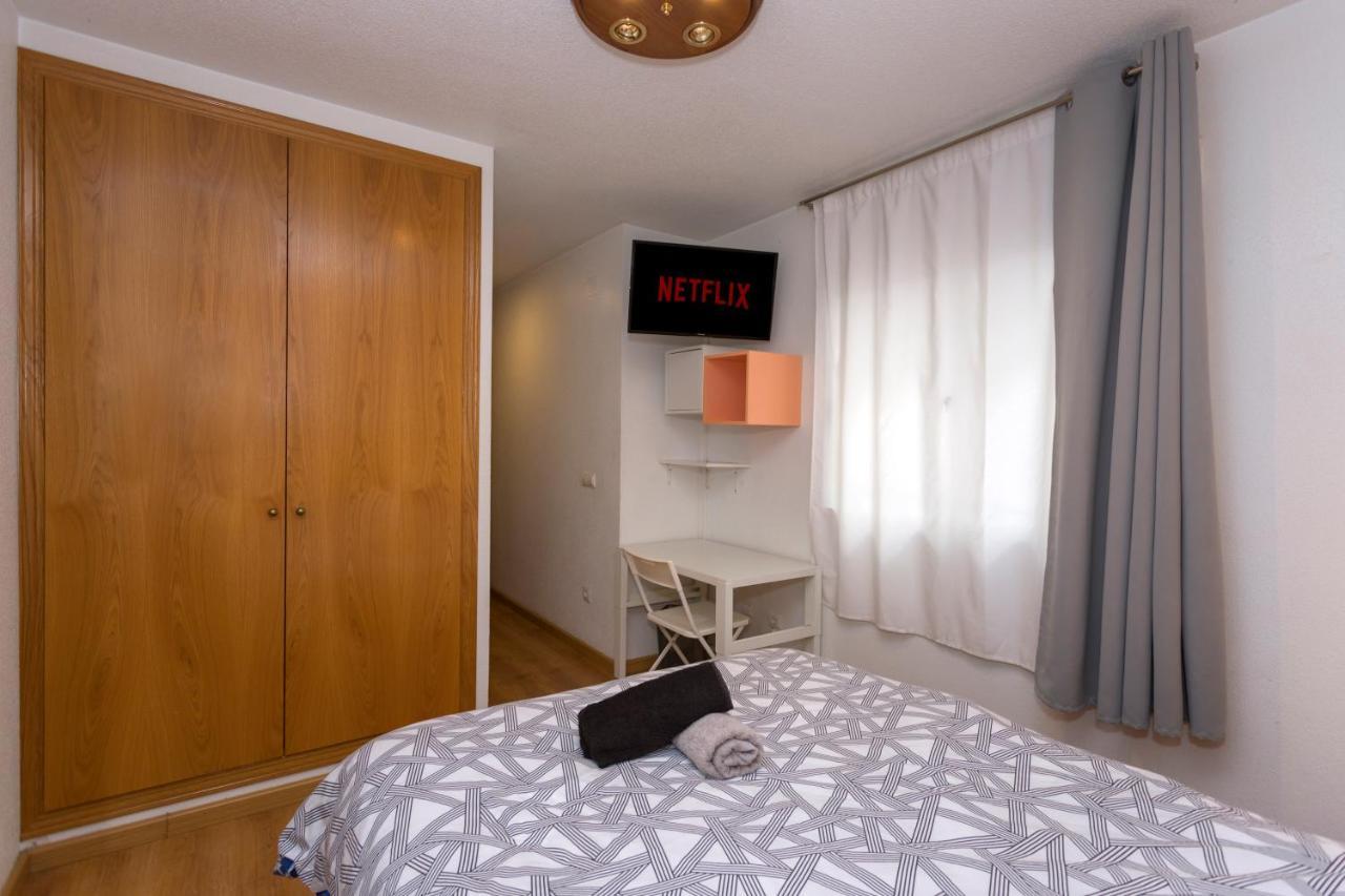 Central Market Guestrooms Аликанте Екстериор снимка