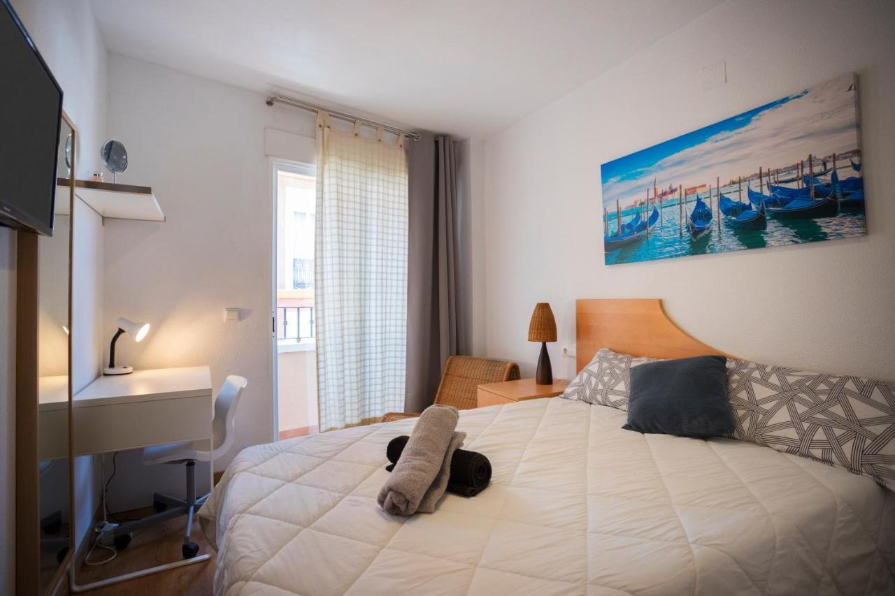Central Market Guestrooms Аликанте Екстериор снимка