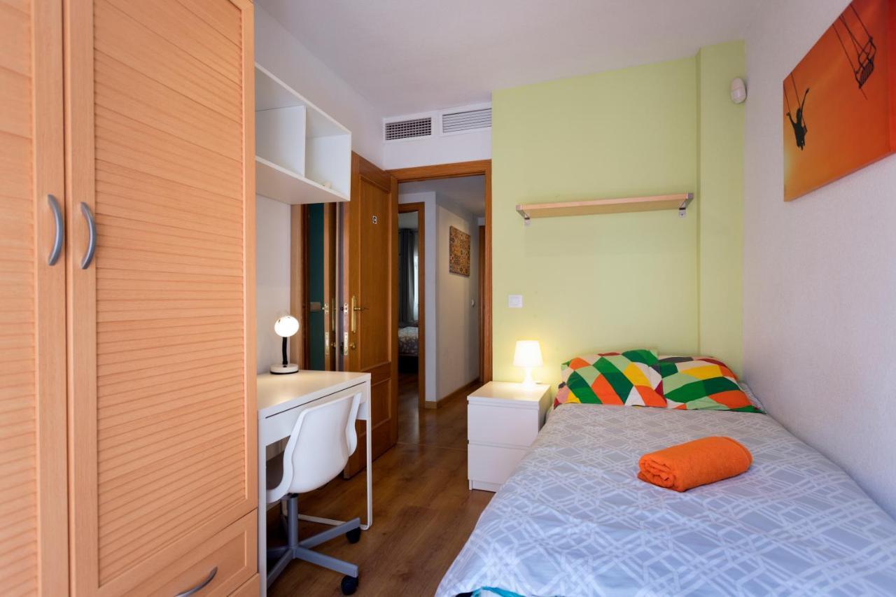 Central Market Guestrooms Аликанте Екстериор снимка