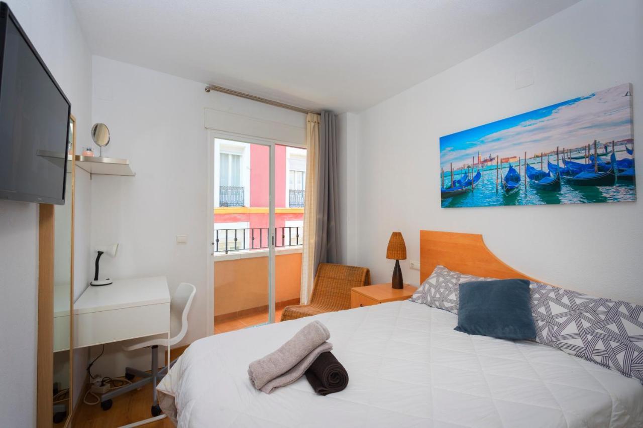 Central Market Guestrooms Аликанте Екстериор снимка
